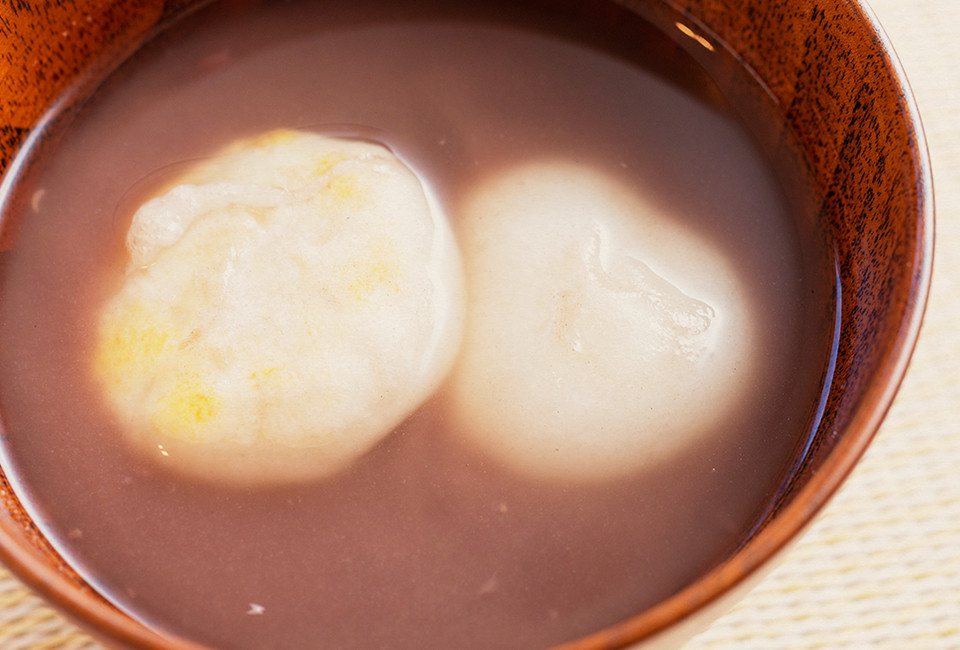 地元の食材を取り入れたお餅