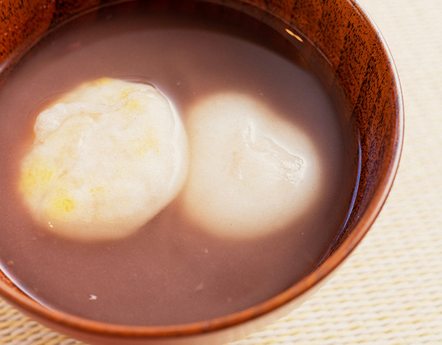 地元の食材を取り入れたお餅